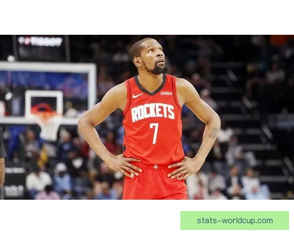 火箭险胜雄鹿升西部第五 杜兰特19分8篮板谢泼德9记三分创新高